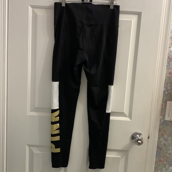 BNWOT MEDIUM VICTORIA SECRET PINK LEGGINGS - Picture 5 of 5